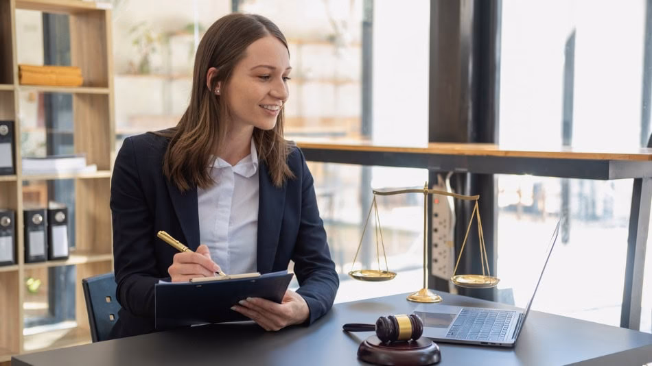 ¿Qué hace un abogado en administración pública?