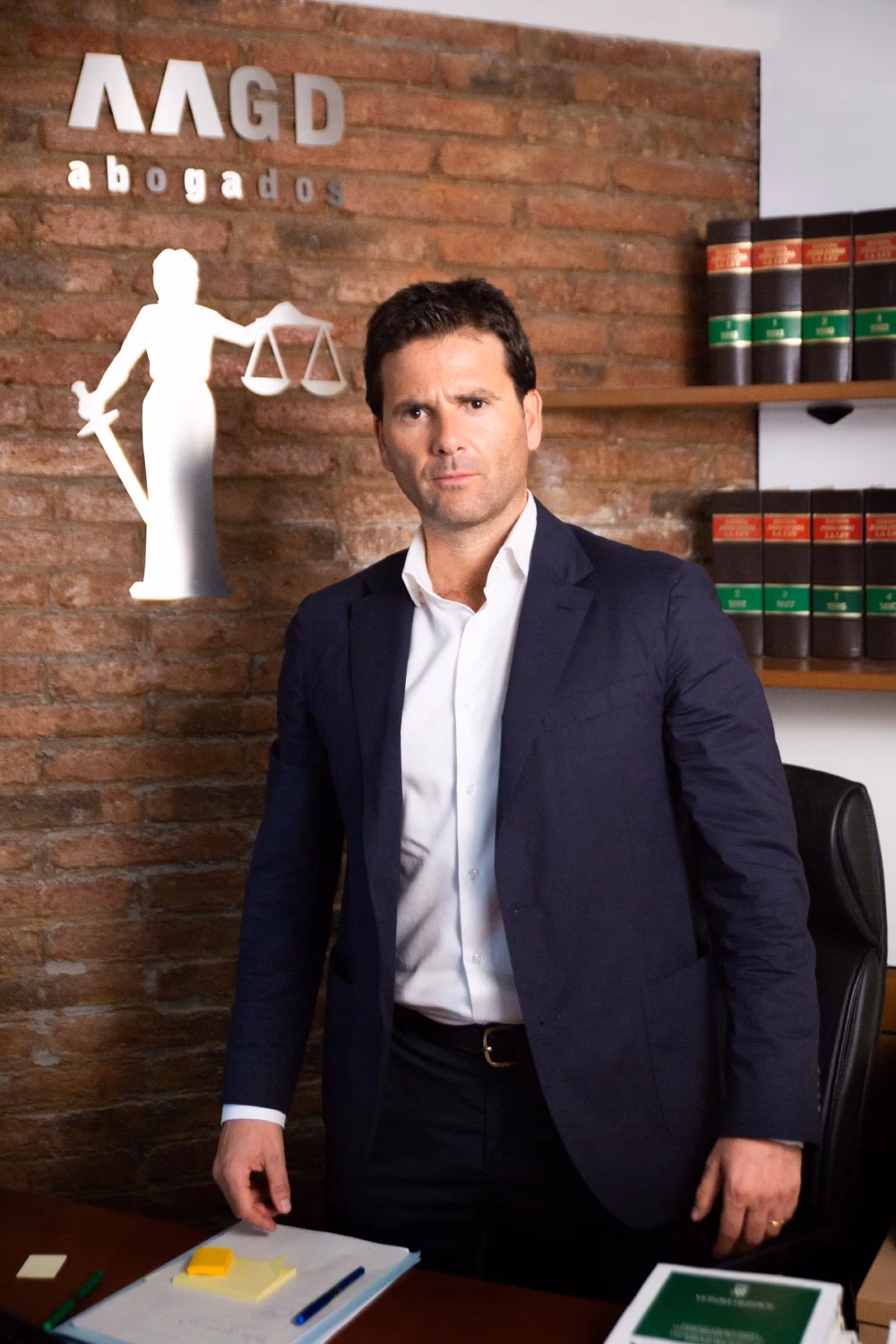 ¿Cuánto gana un abogado en Barcelona?