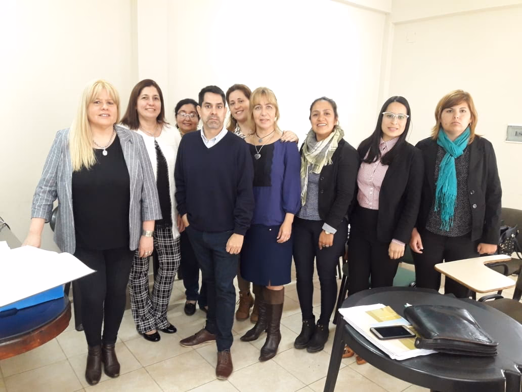 ¿Cuánto cobra un abogado en Corrientes?