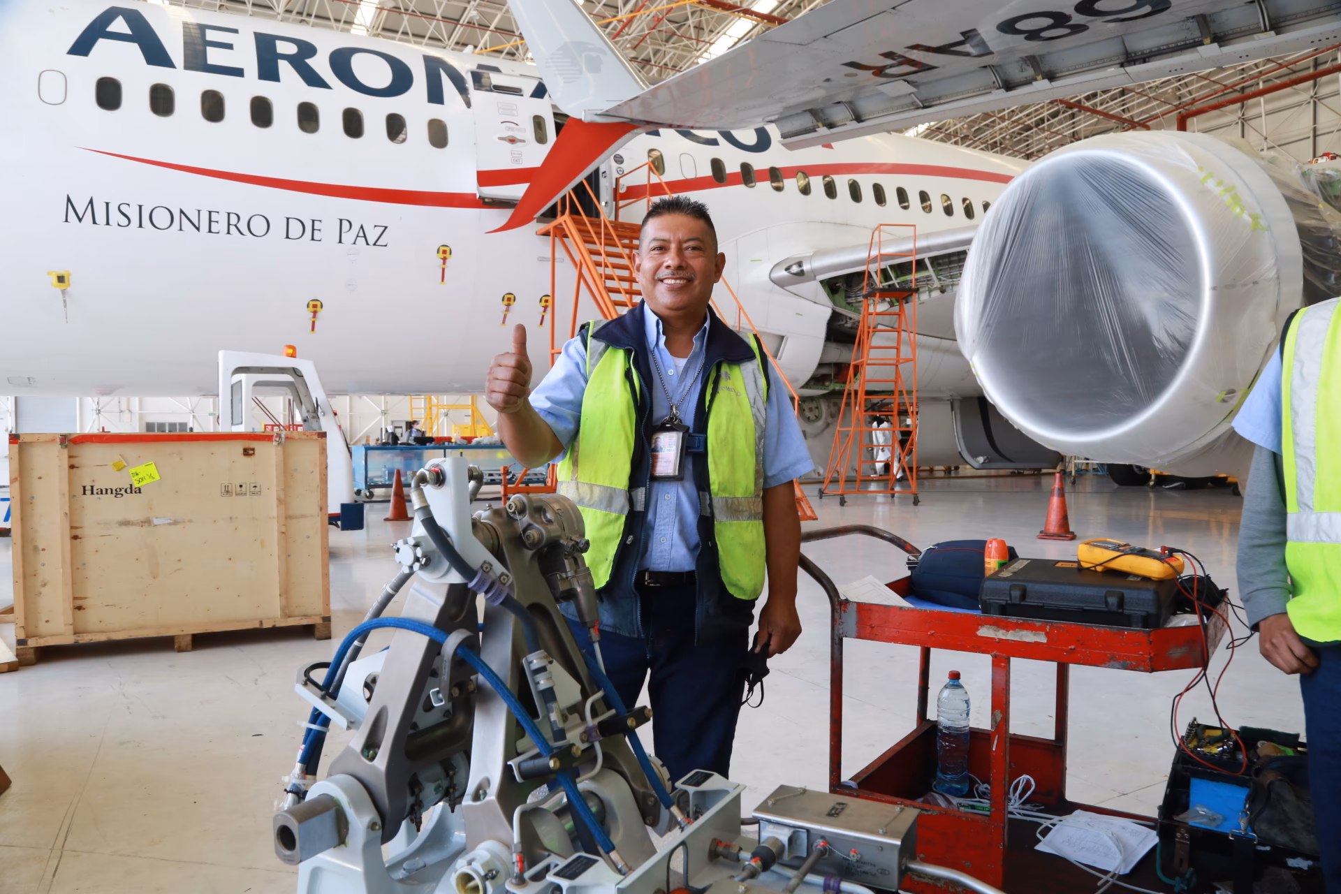 ¿Qué se necesita para trabajar en Aeroméxico?