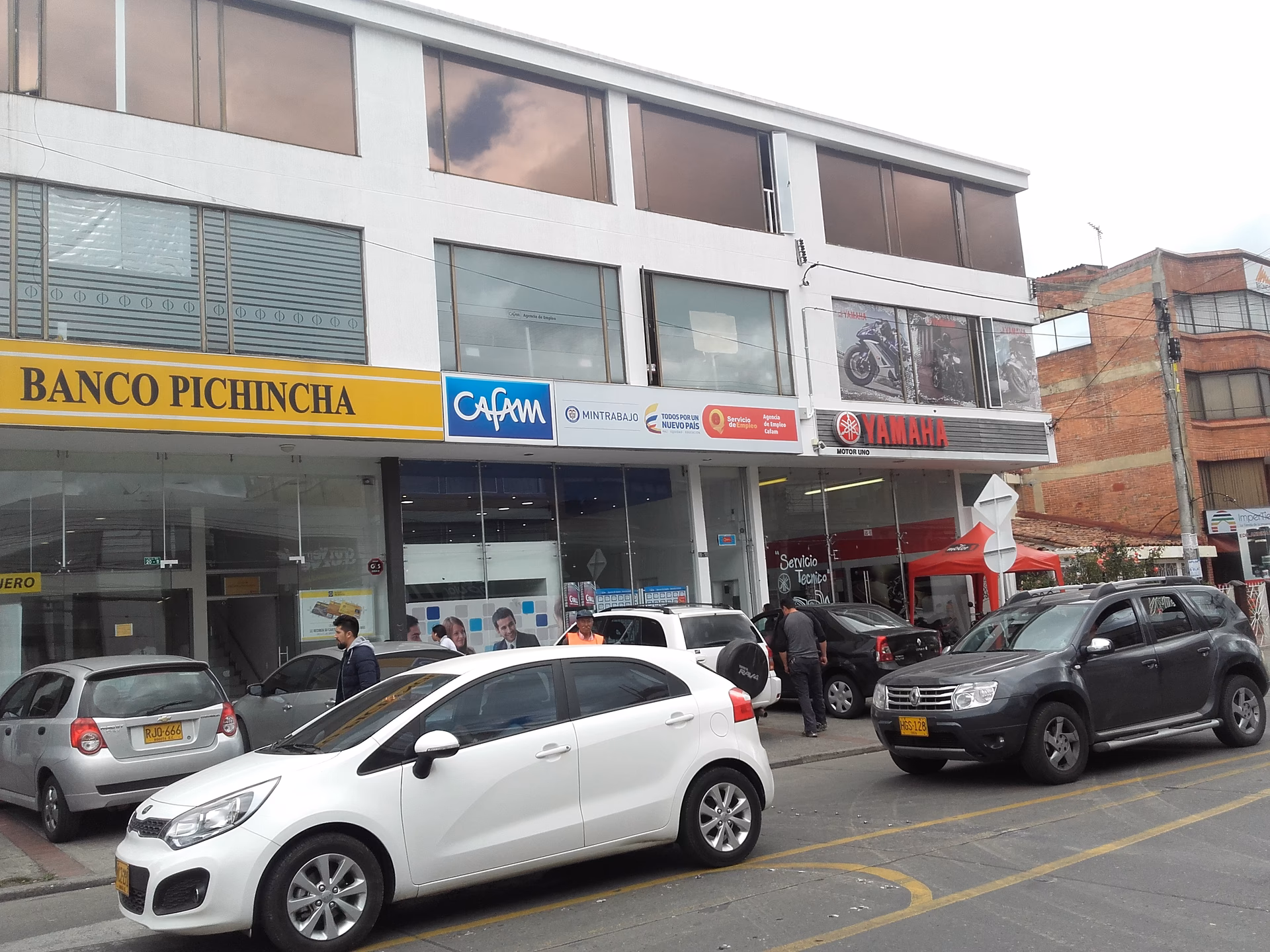 ¿Cómo registro mi hoja de vida en Cafam?