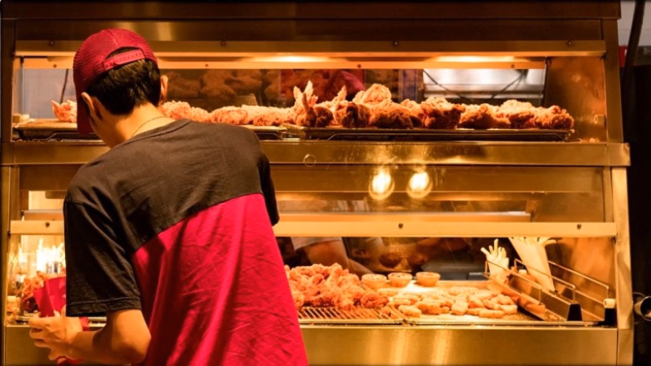 ¿Cómo se llama trabajar en comida rápida?