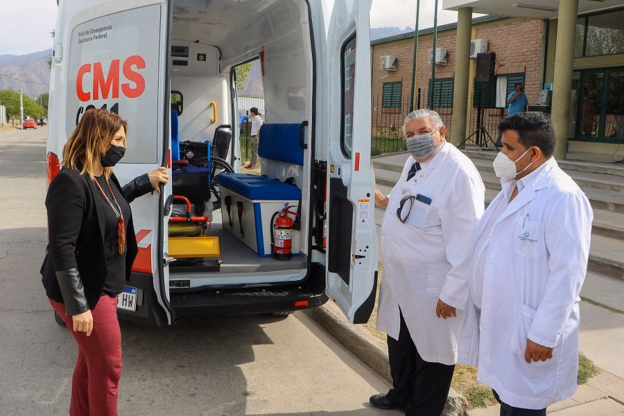 ¿Qué estudios se necesitan para trabajar en una ambulancia?