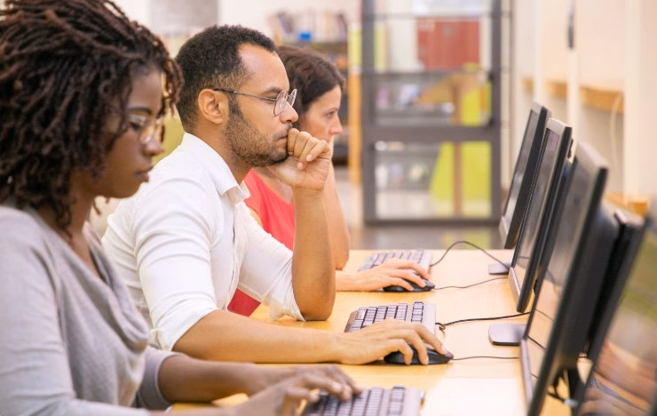 Who runs American job centers?