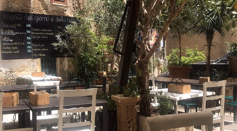 ¿Cómo es el trabajo de salonero?