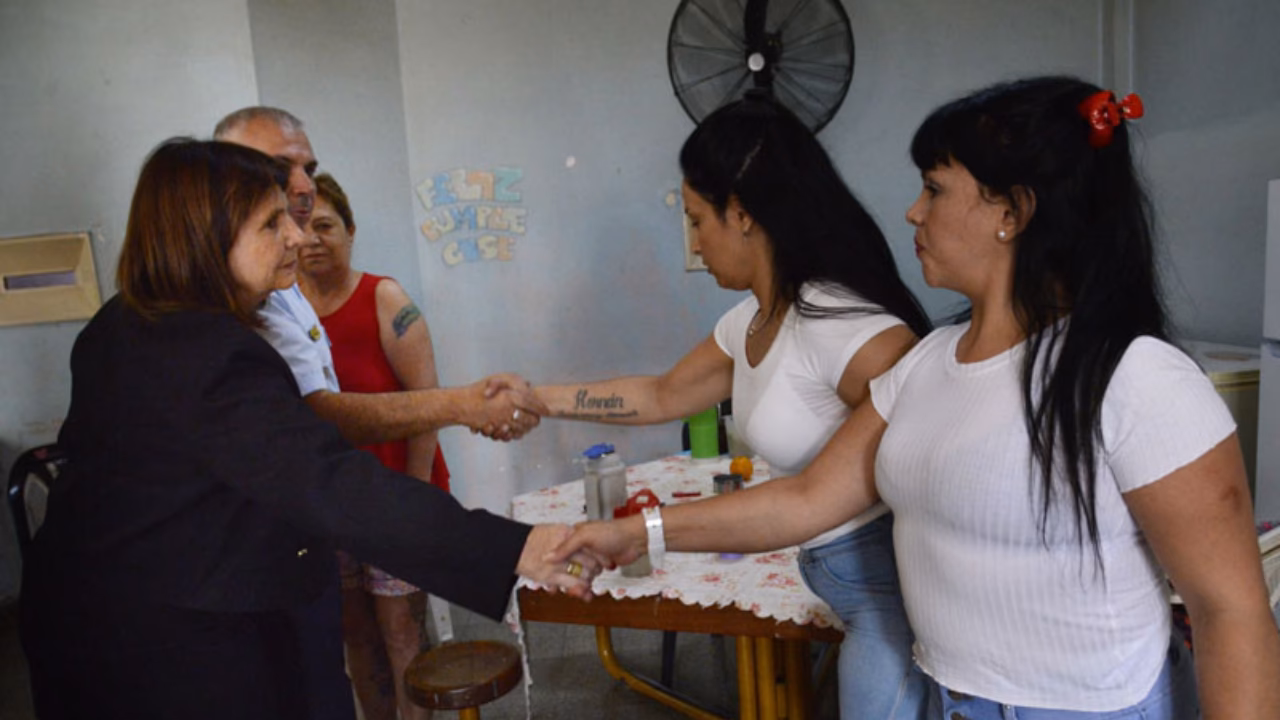 ¿Cuánto cobra un guardia cárcel en Argentina en 2025?