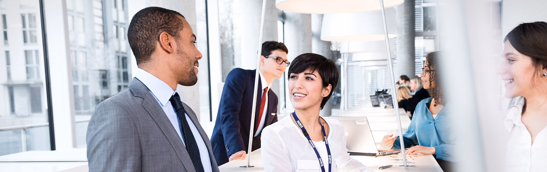 ¿Qué se necesita para entrar a trabajar a Bmw?