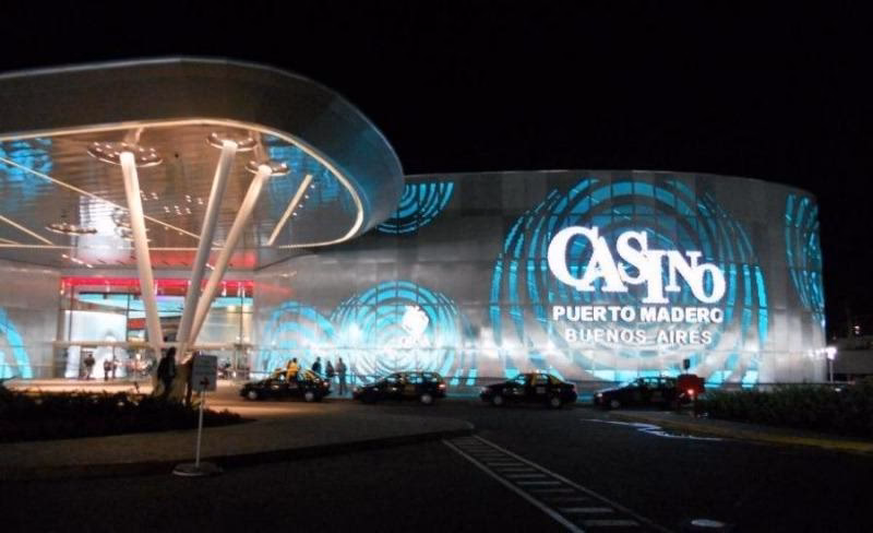 ¿Los casinos pagan bien a sus empleados?