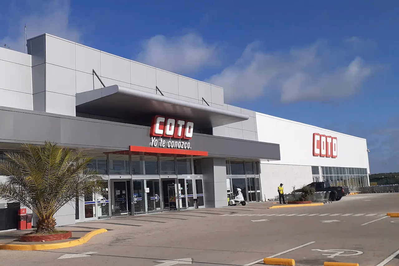 What is the revenue of Coto Argentina?