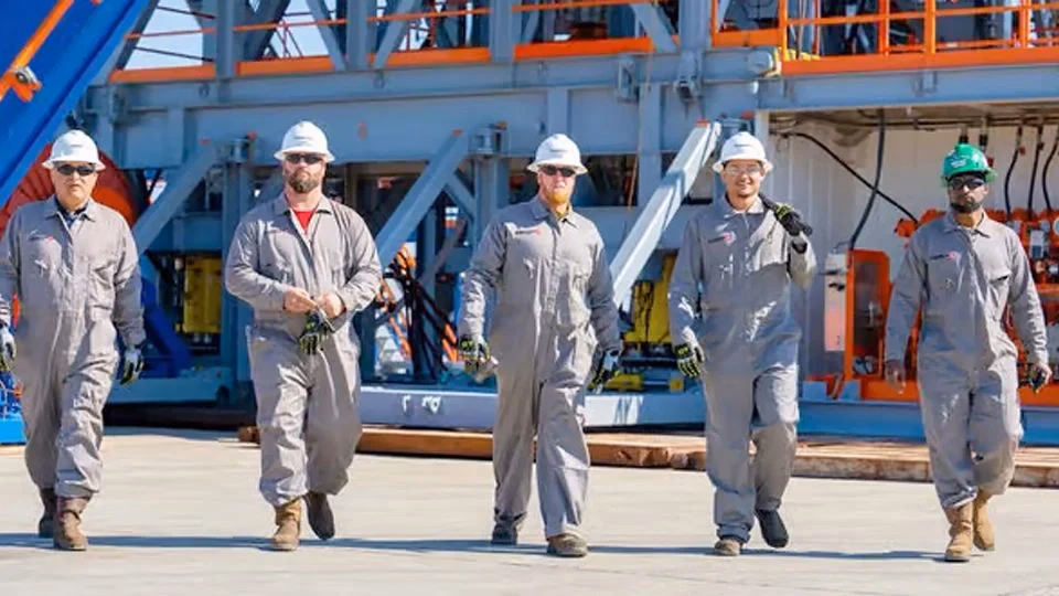 ¿Qué necesito para trabajar en el petróleo?