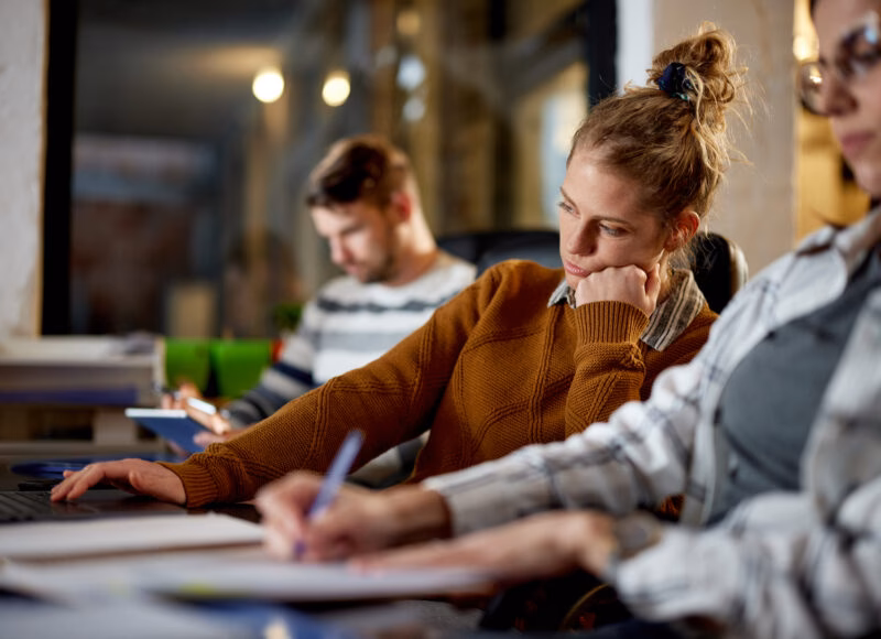 ¿Qué hacer cuando te quieren aburrir en el trabajo?