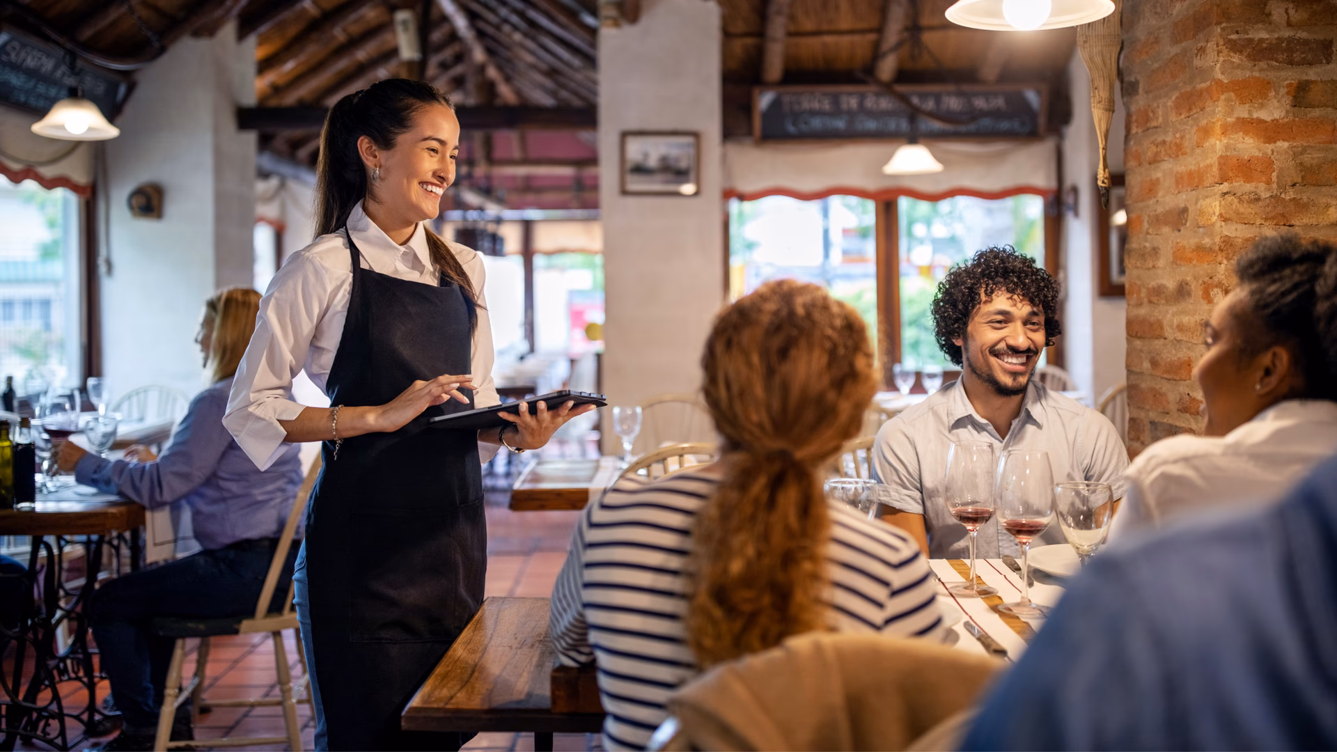 ¿Cuánto cobra un mozo de almacén en Estados Unidos?