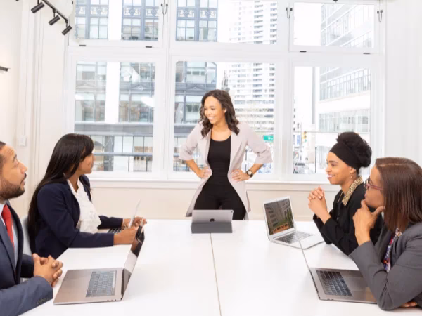 ¿Cuánto se gana por organizar un evento?