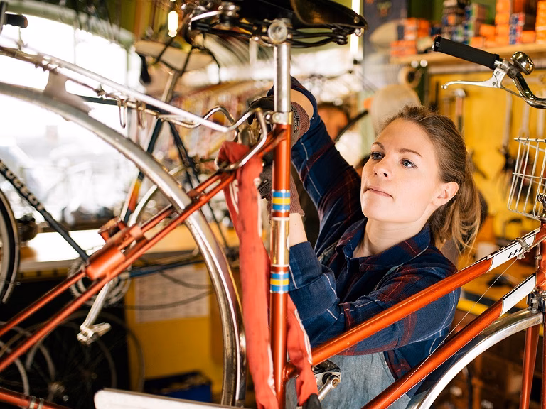 ¿Cuánto tiempo se tarda en convertirse en mecánico de bicicletas?