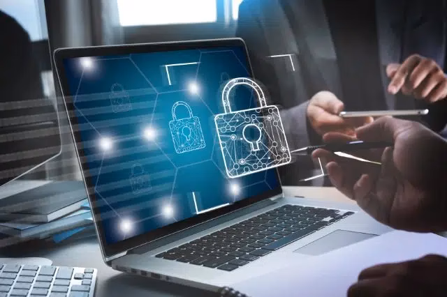 ¿Cuánto gana una persona de cyber security?