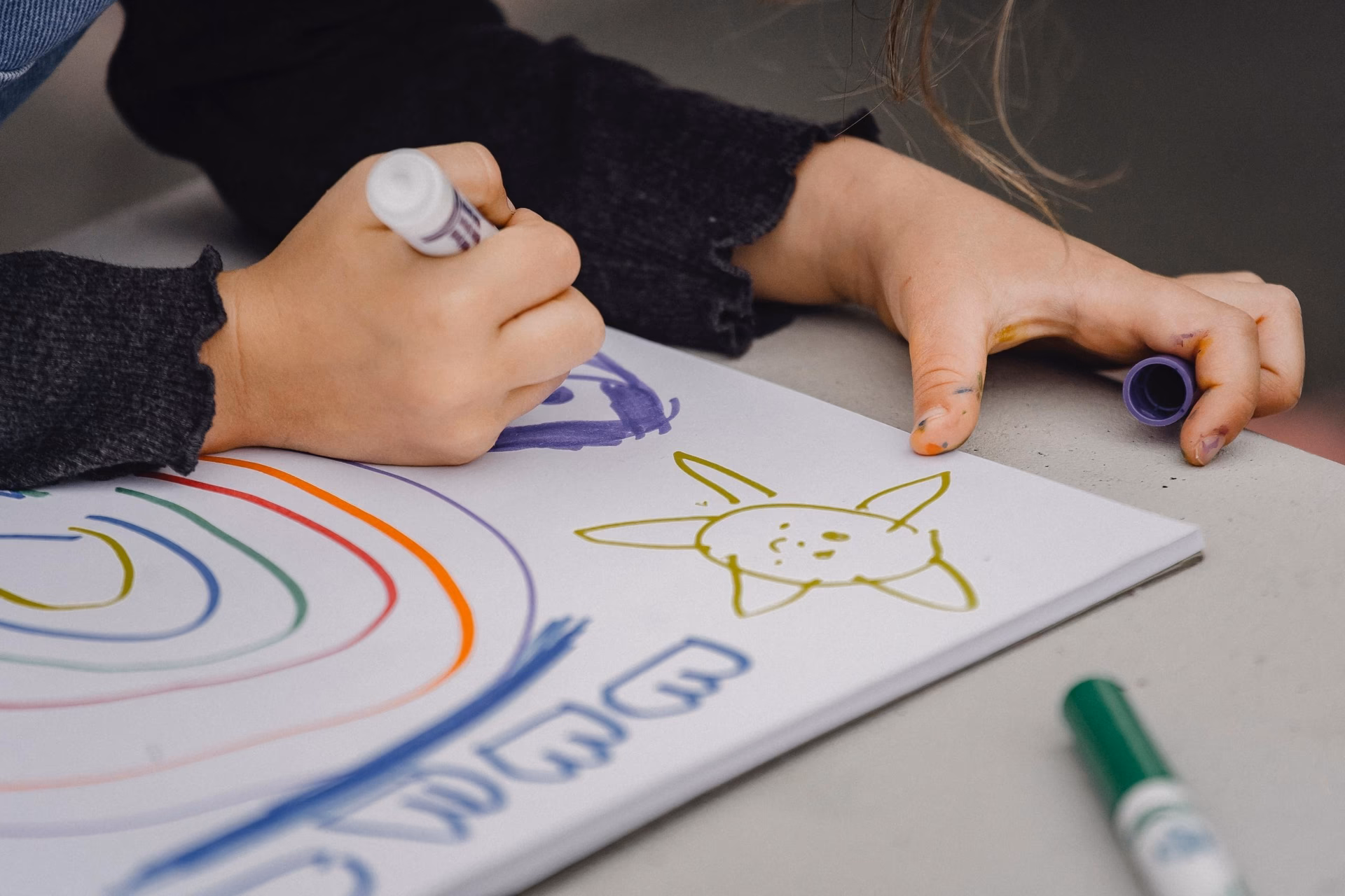 ¿Cuál es el salario máximo para un profesor de arte?