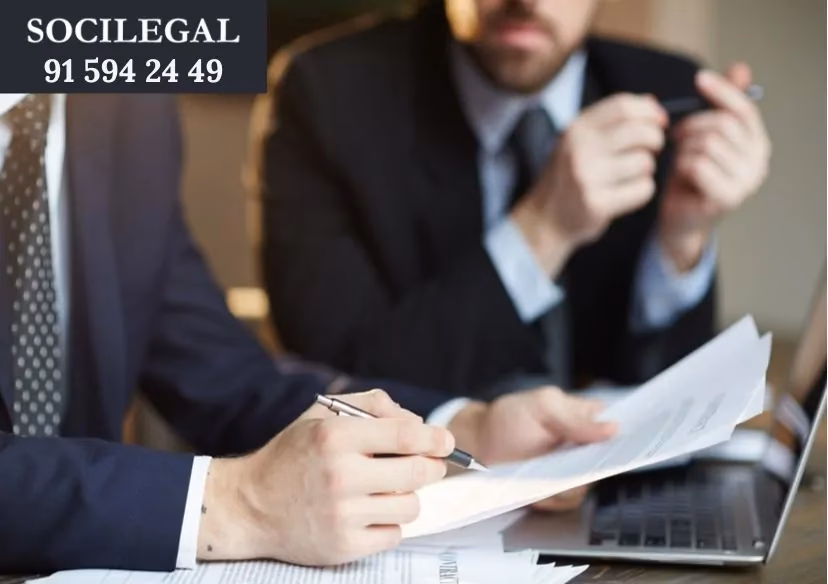 ¿Un funcionario puede tener otro trabajo?