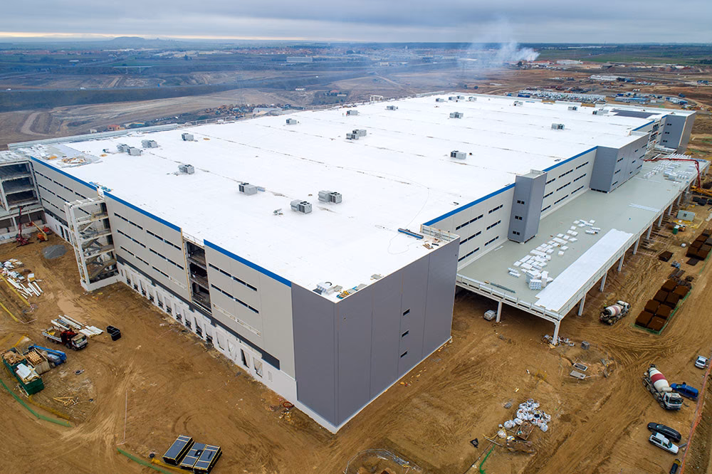 How do I verify employment for an Amazon employee?