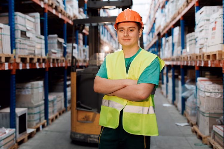 ¿Qué se necesita para trabajar en una bodega?