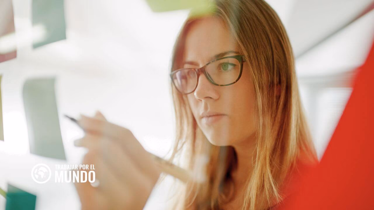 Can I be a proofreader with no experience?