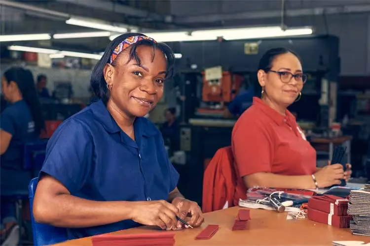 ¿Dónde puede trabajar un zapatero?