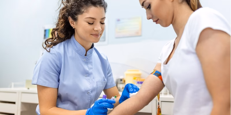 ¿Qué necesito para trabajar como enfermera en España?