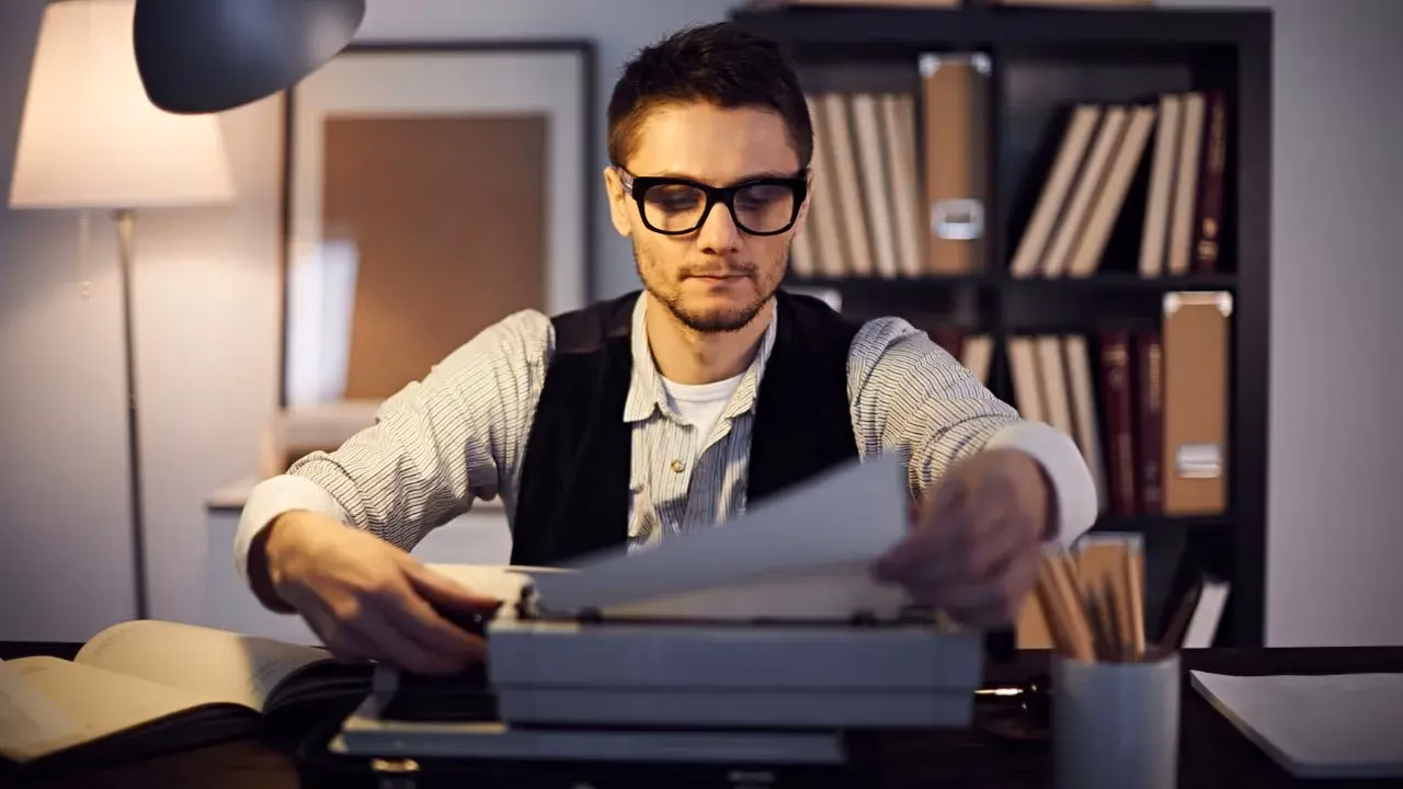 ¿Cómo puedo encontrar trabajo como escritor?