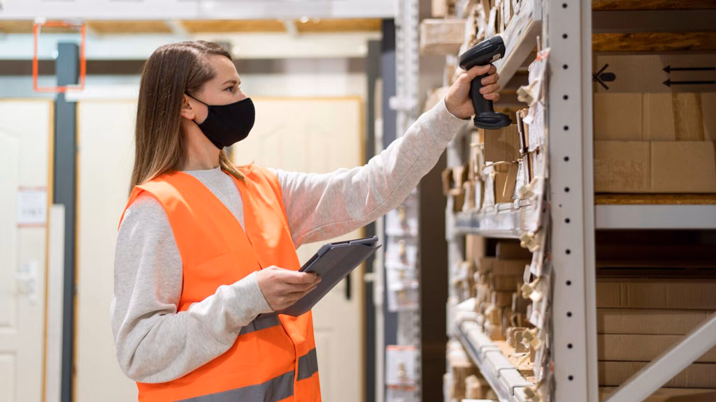 What is a picking job description?