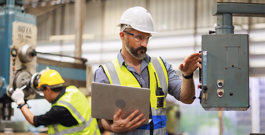 ¿Qué hace un encargado en mantenimiento?