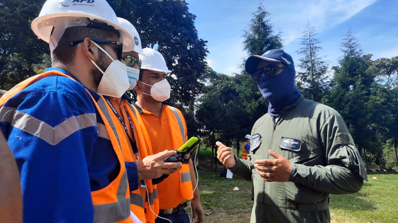 ¿Qué es necesario para trabajar en protección civil?