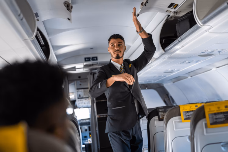 ¿Cuánto cuesta ser tripulante de cabina en España?