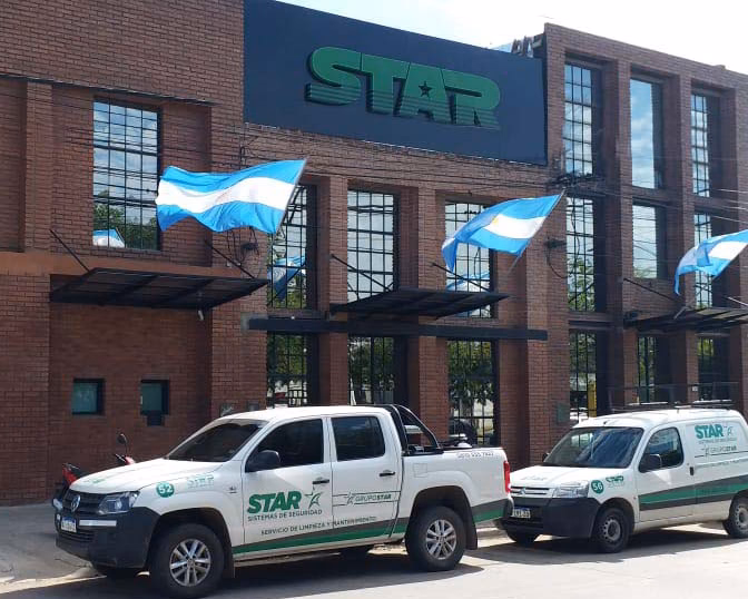 ¿Cómo me comunico con Star?