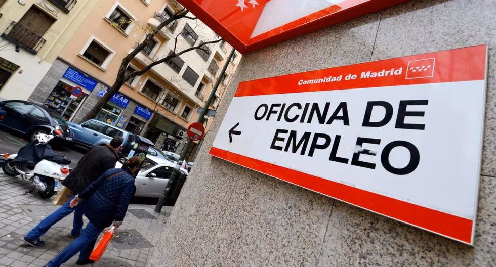 ¿Cómo puedo conseguir un contrato de trabajo para ir a España?