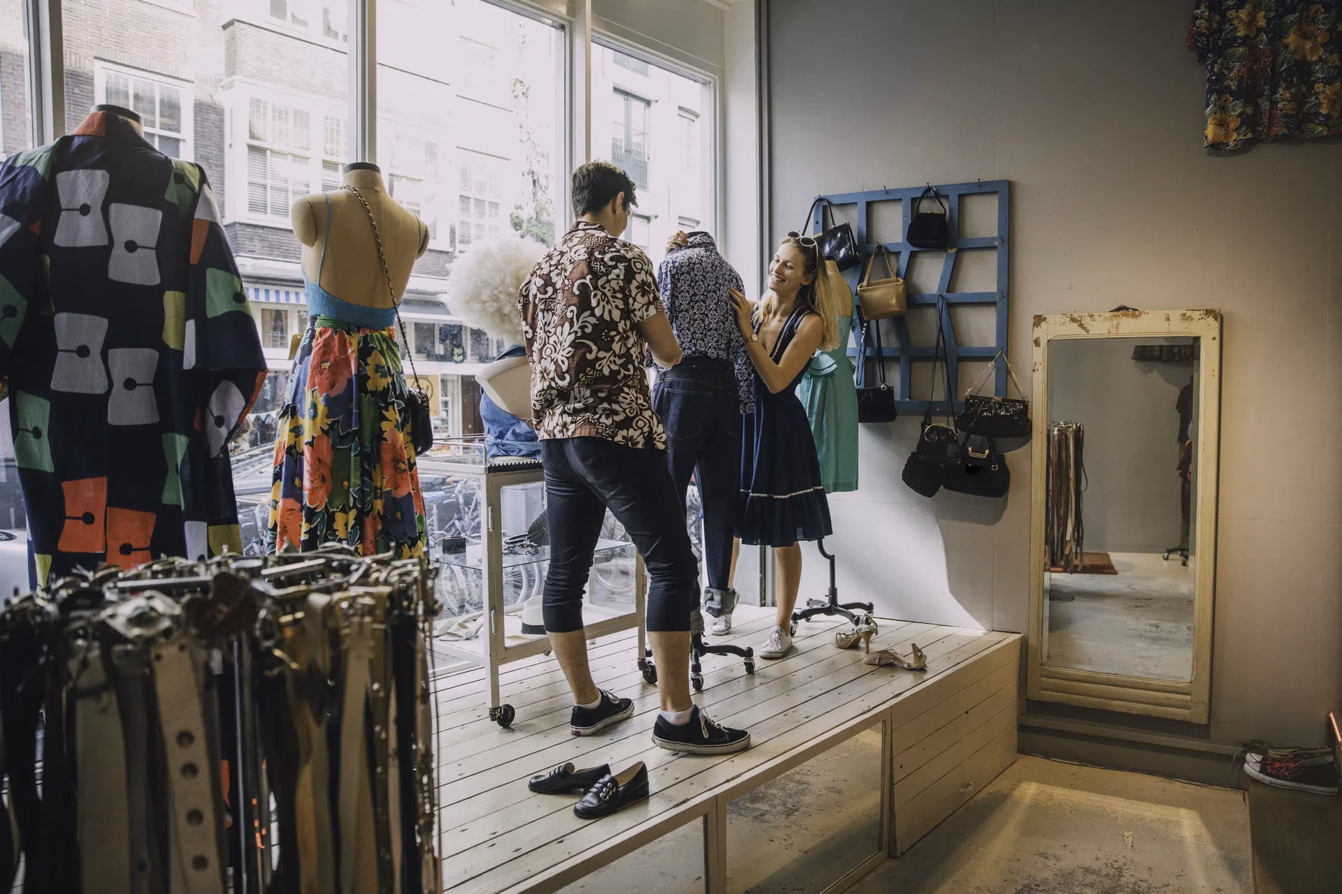 ¿Cómo se llama la persona que monta escaparates?