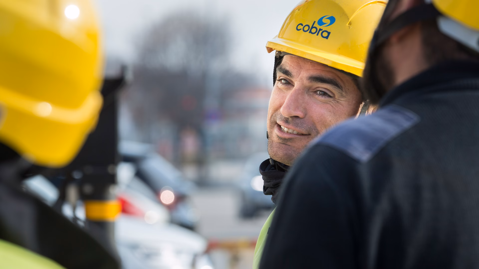 ¿A qué se dedica la empresa Cobra?