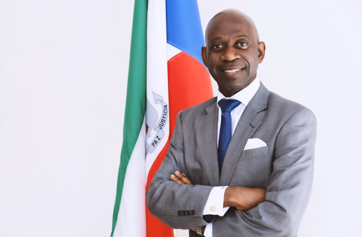 ¿Cuánto gana un profesor en Guinea Ecuatorial?