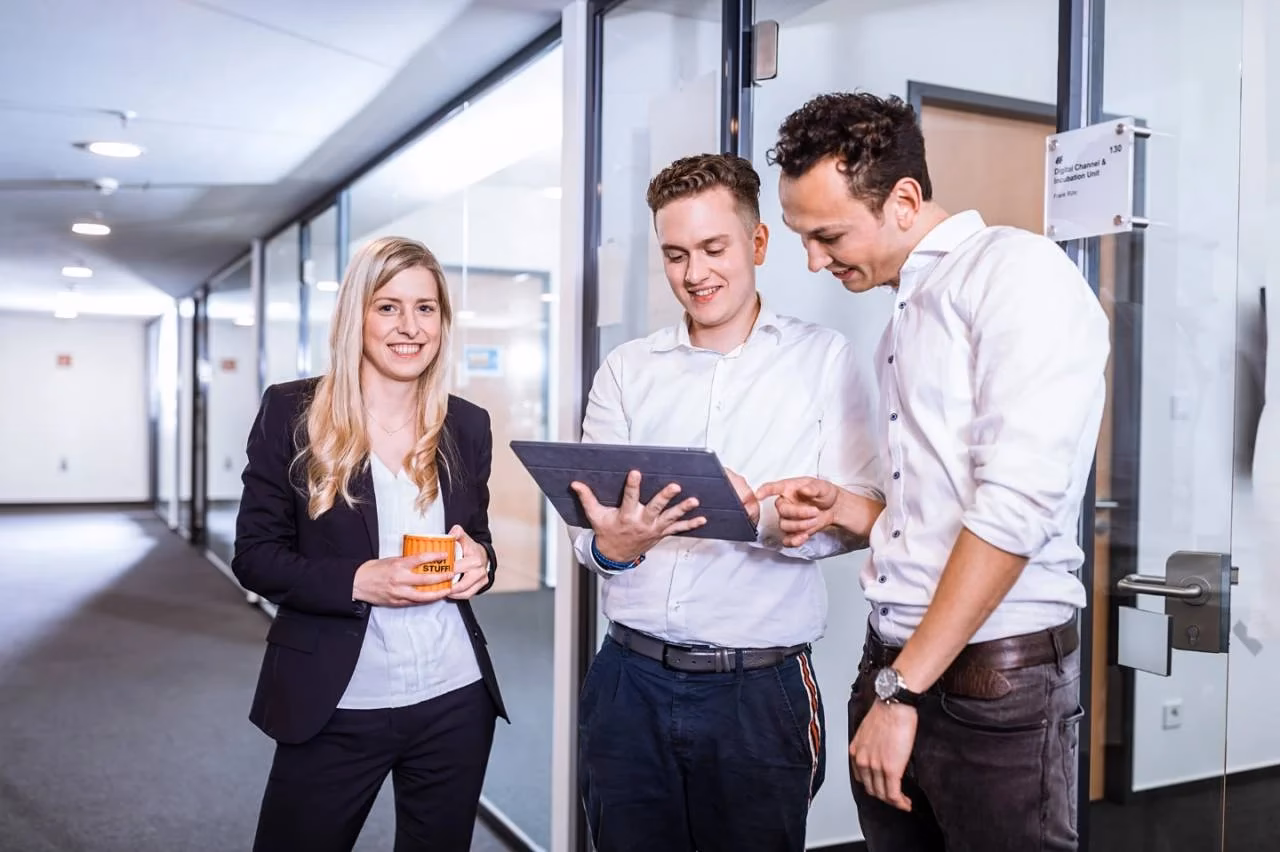 Who is the owner of Hapag-Lloyd?