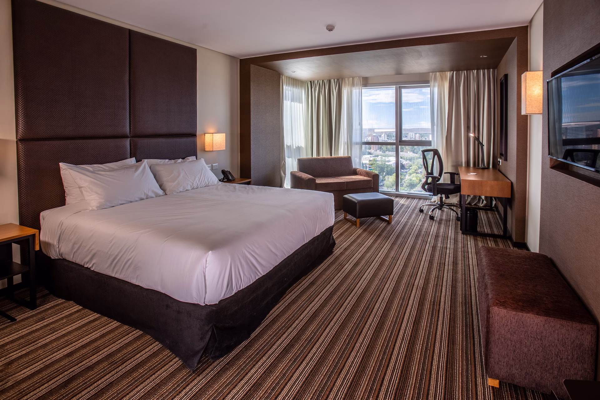 ¿Cuánto gana usted trabajando en Hilton?