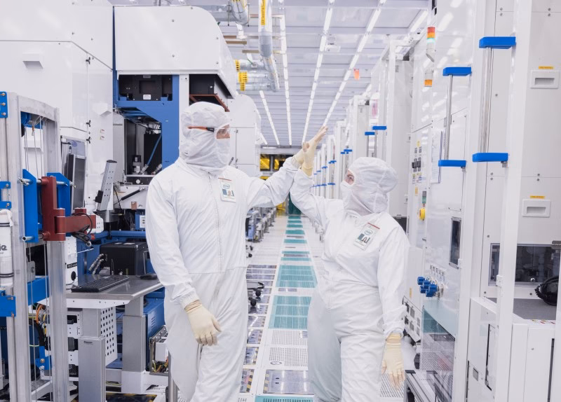 ¿Cuánto gana un empleado de Intel?