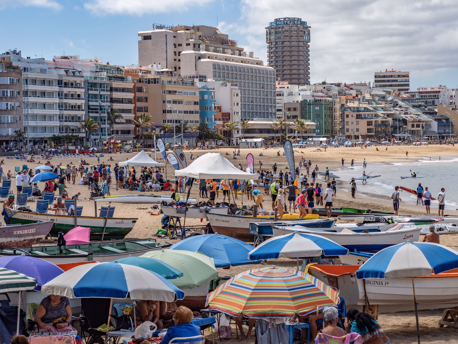 ¿Cuál es la ciudad más grande de las Islas Canarias?