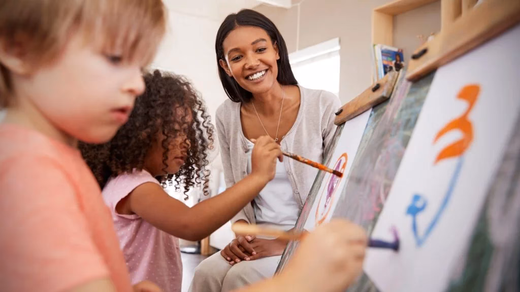 ¿Qué es una maestra de apoyo escolar?