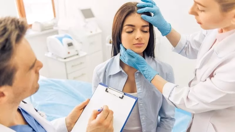 ¿Qué estudiar para ser médico estético?