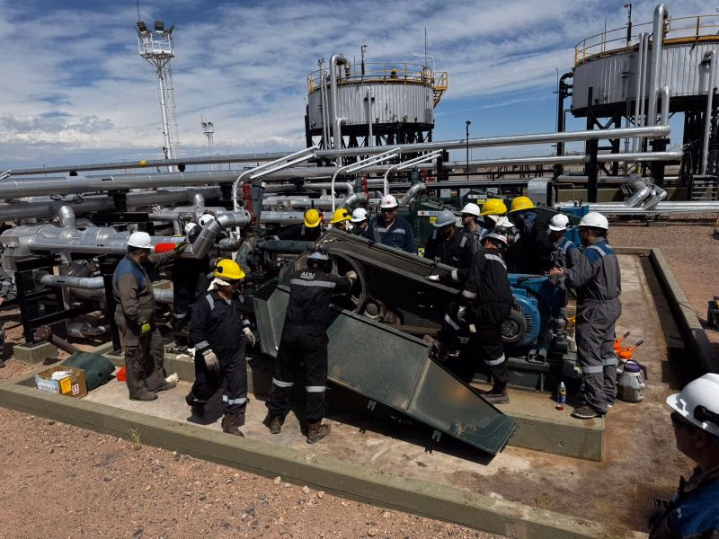 Who is CEO of National Oilwell Varco?