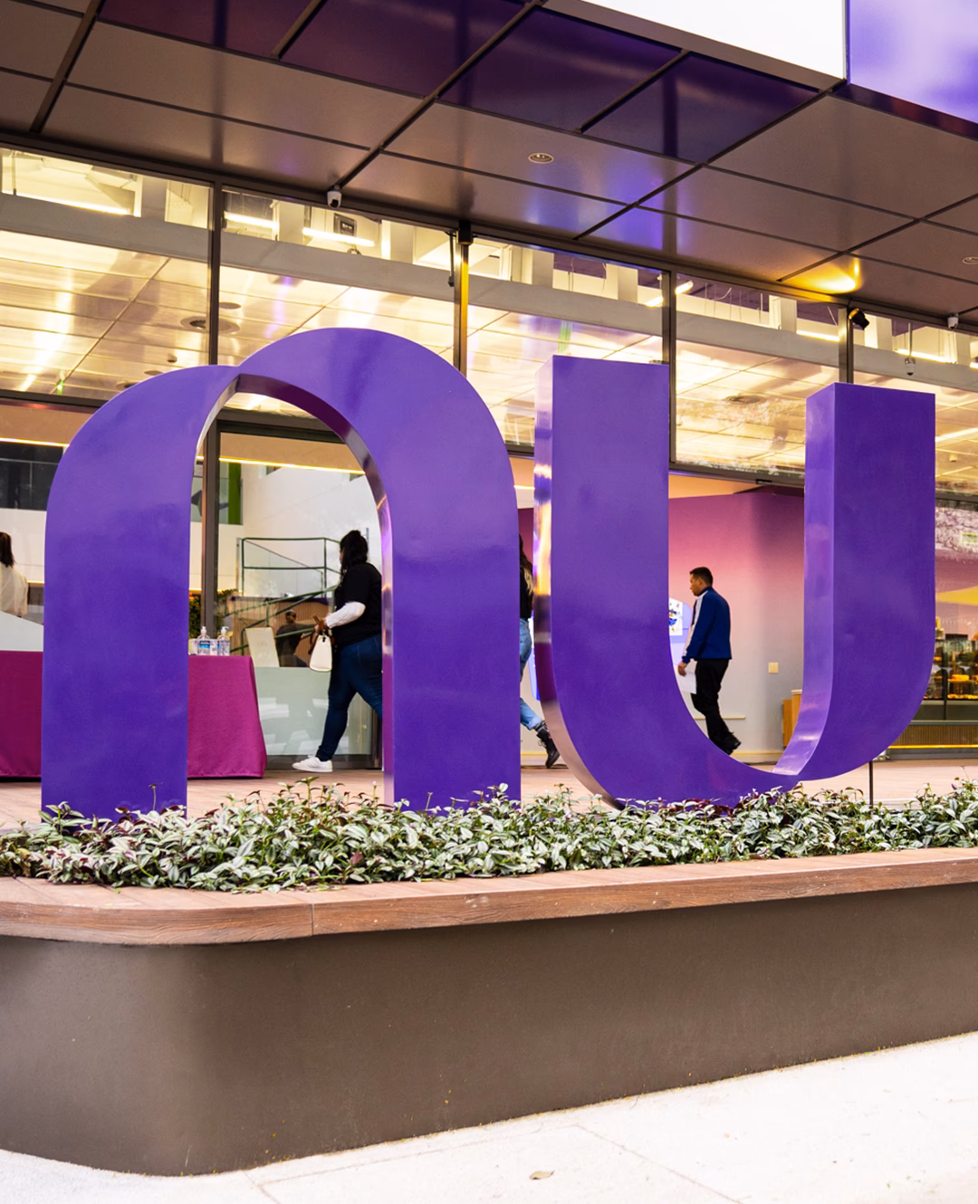 ¿Cuánto pagan en Nubank Colombia?