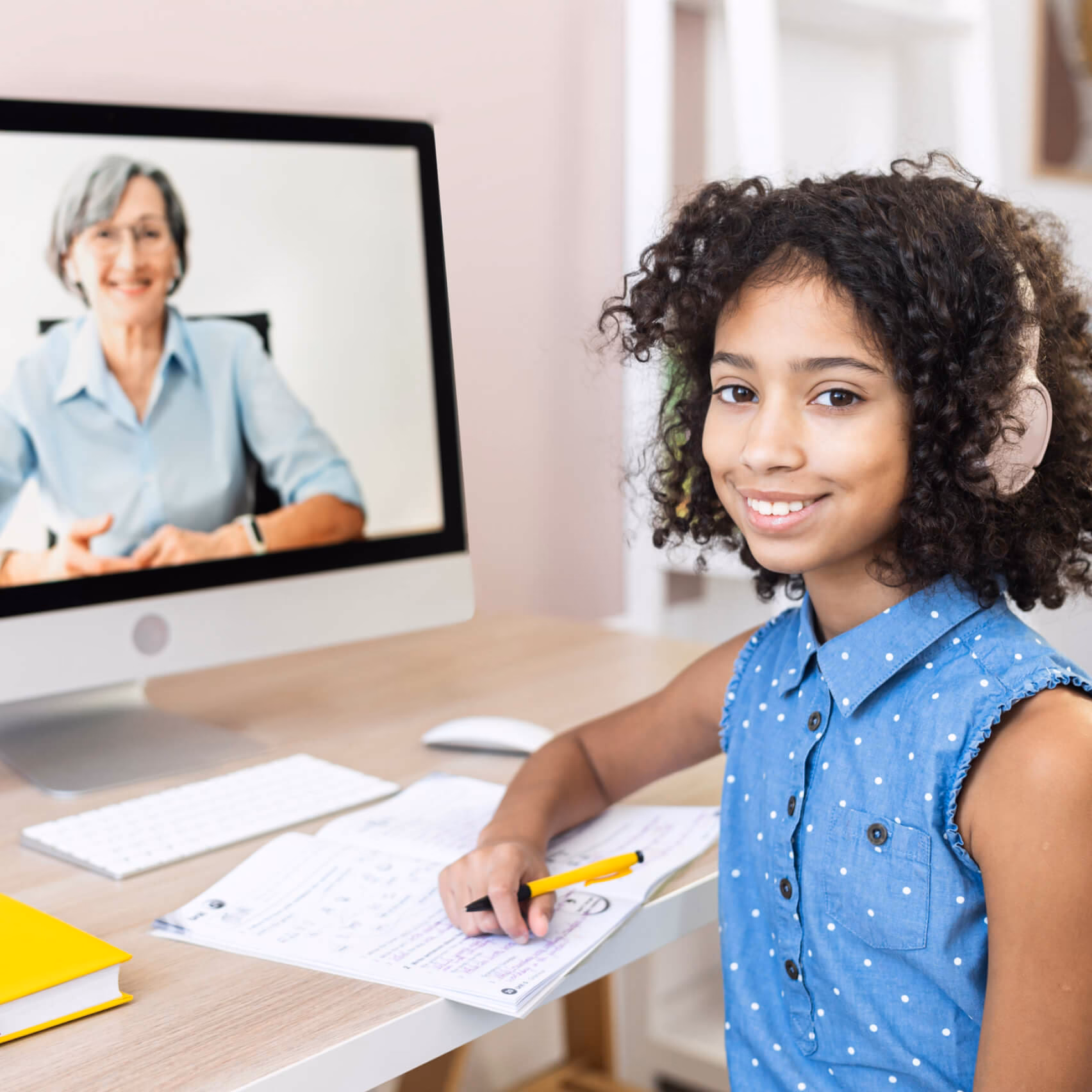 ¿Cuánto cobra un tutor online?