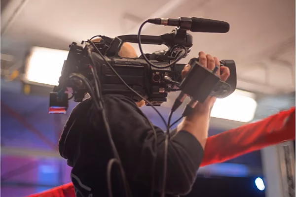 ¿Qué estudiar para ser cámara de TV?