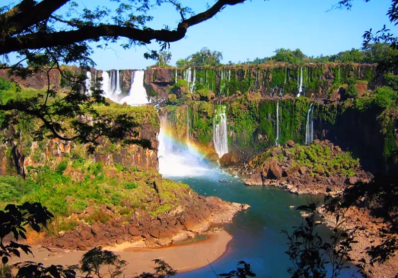 ¿Dónde pasear en Paraná entre ríos?