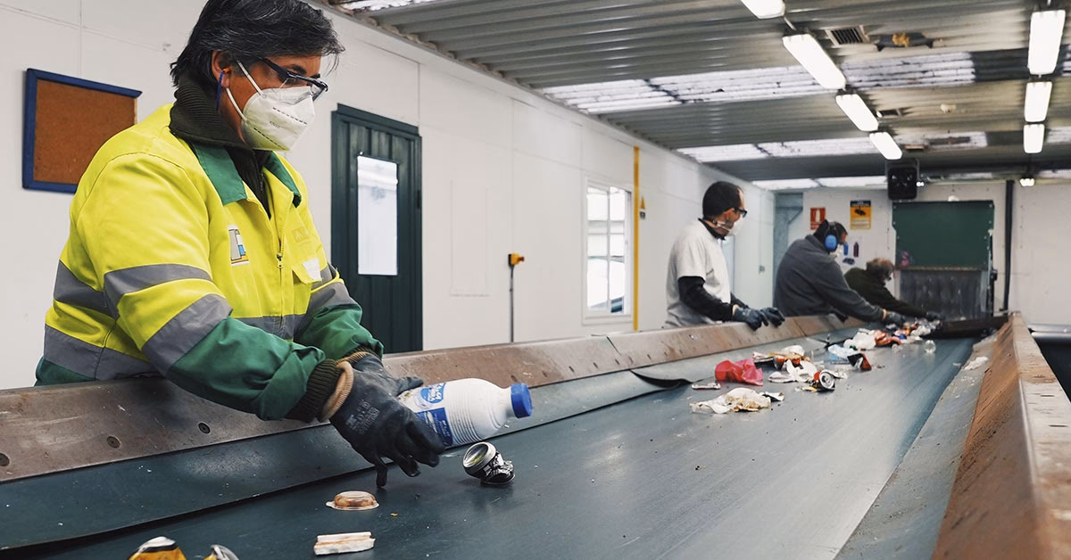 ¿Cómo impacta el reciclaje en la creación de empleo?