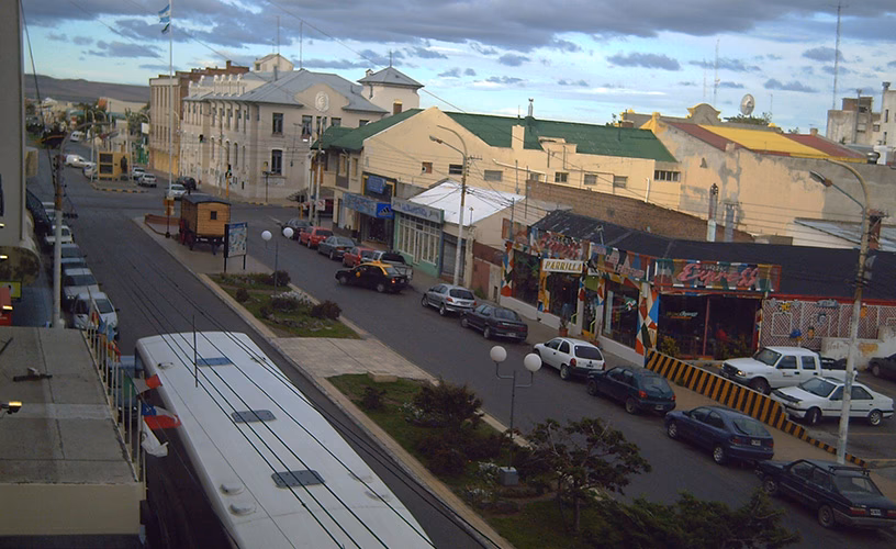 Why is Santa Cruz Argentina so rich?