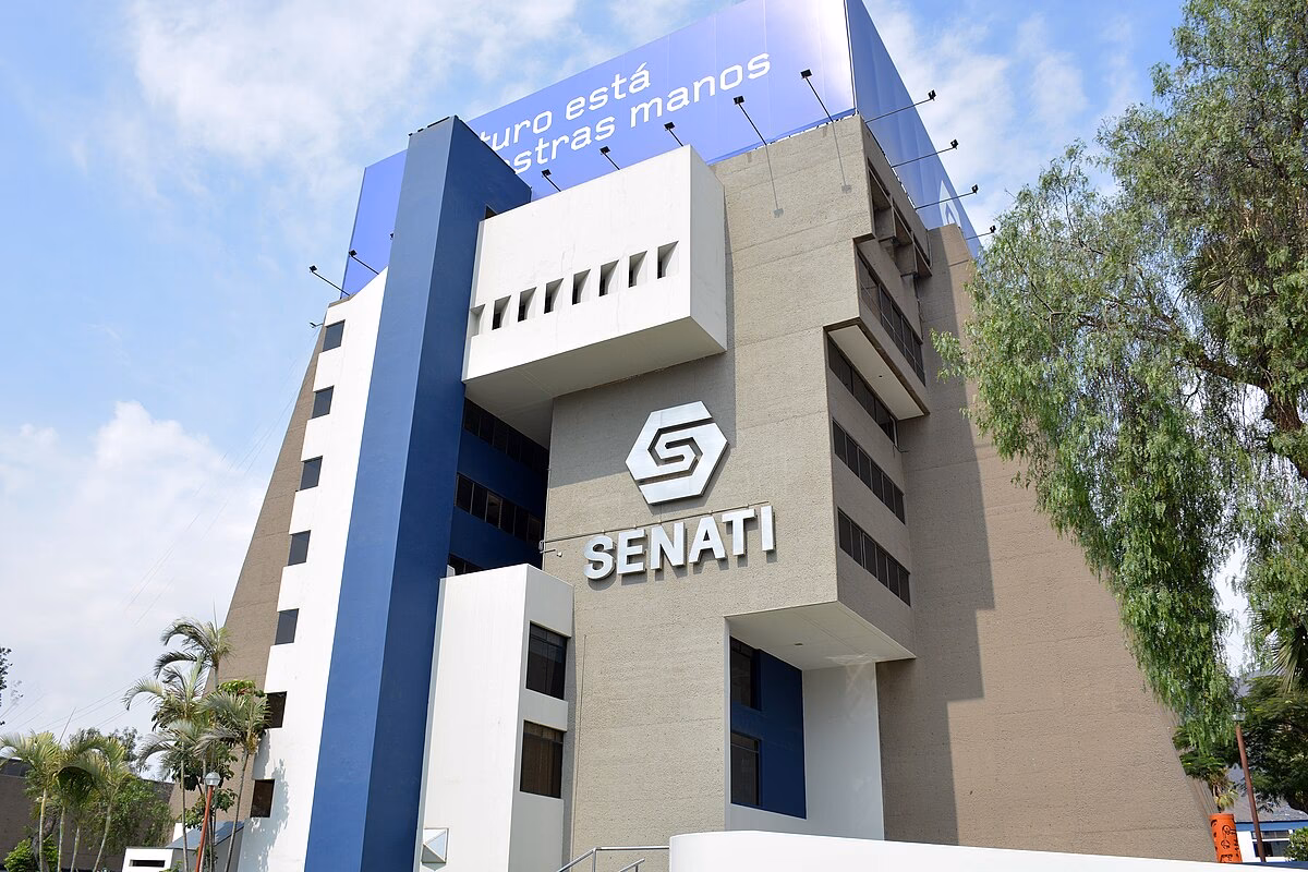 ¿Qué carreras tiene SENATI en Lima?